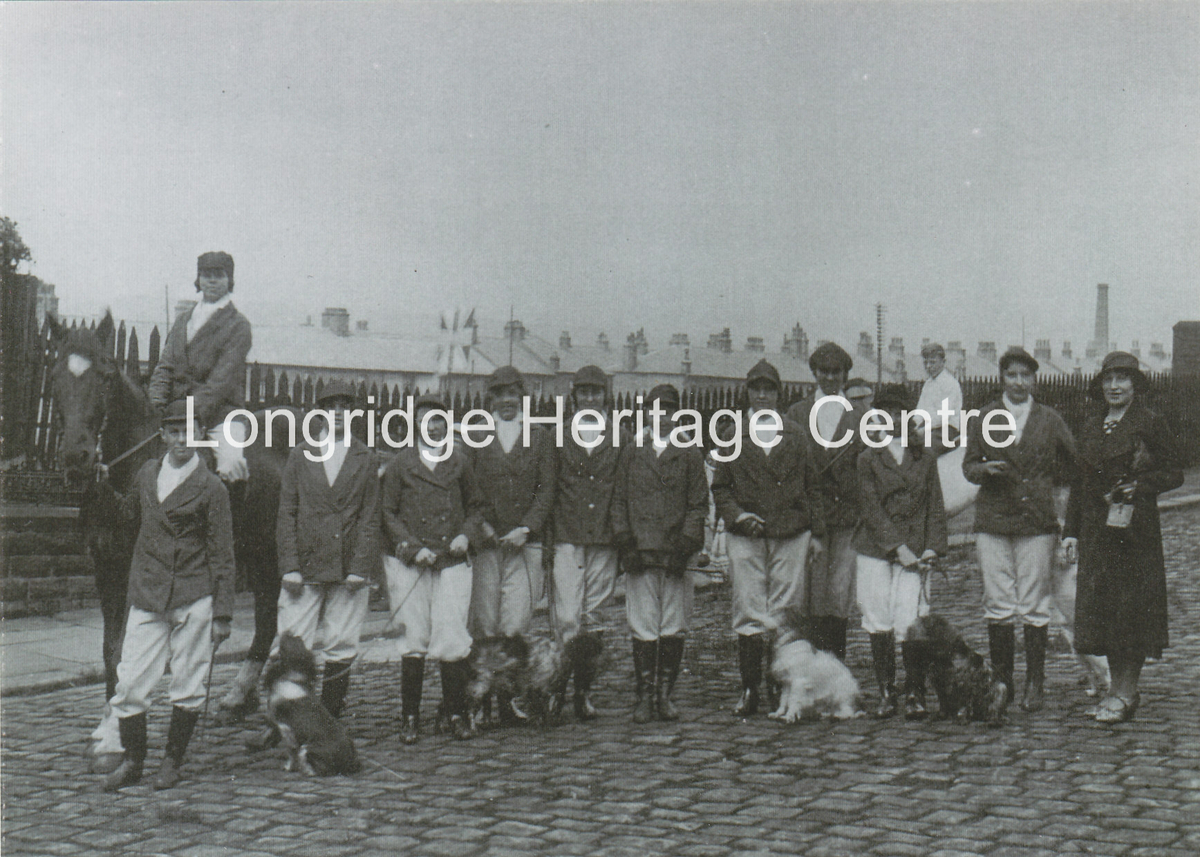 415A - Longridge hunt - Not a real hunt, ready for a church procession - Unknown